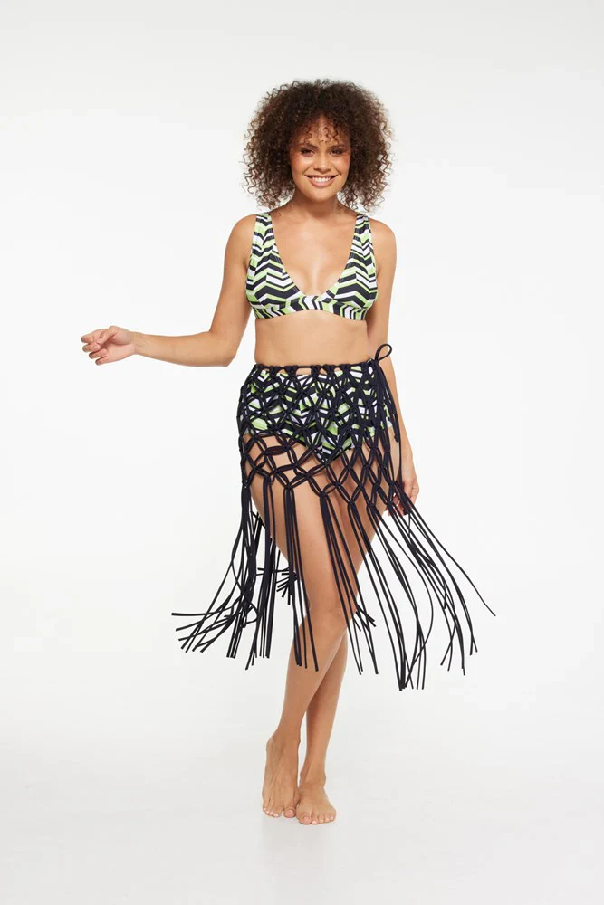 Black Tassel Sarong - Image 2